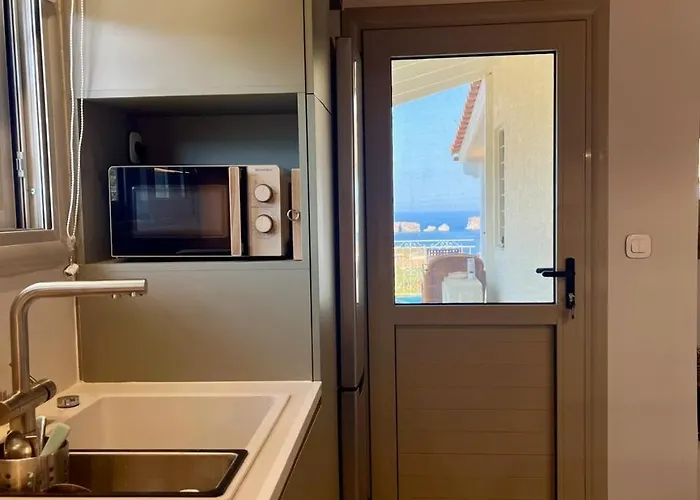 Semesterbostad Gianna's & Cave Pylos