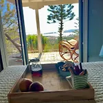 Gianna'S Guesthouse & Nicole'S Cave Studio בית נופש פילוס