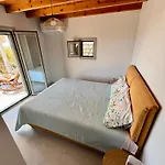 Gianna'S Guesthouse & Nicole'S Cave Studio בית נופש *
