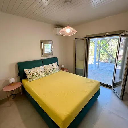 Gianna's & Cave * Pylos