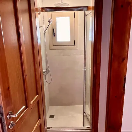 Gianna's & Cave Holiday home