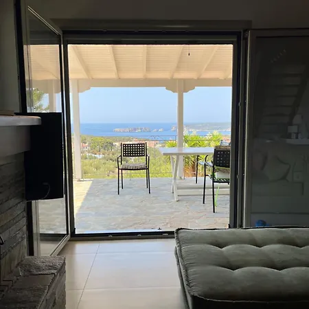 Gianna's & Cave Holiday home