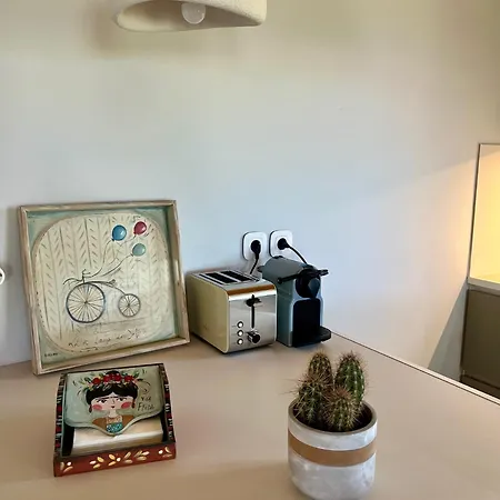 Gianna's & Cave * פילוס