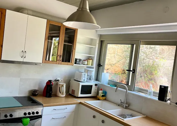 Gianna's & Cave * Pylos